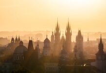 Jakie są cele polityki oświatowej i edukacyjnej?