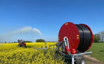 Deszczownie szpulowe w praktyce – jak zwiększają plony i skracają czas pracy? deszczownie