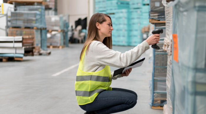 Jak usprawnić proces etykietowania i identyfikacji produktów w magazynie? Jak usprawnić proces etykietowania i identyfikacji produktów w magazynie